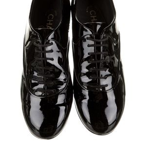 Chanel Interlocking CC Logo Oxfords Black Size 7.5